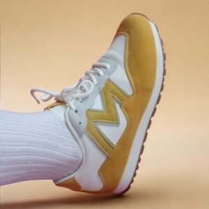 JDBL Fashion Sneakers – Cream & Yellow – Size 10.5✨